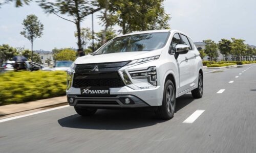 Các bước đặt xe 7 chỗ từ sân bay Tân Sơn Nhất đi công tác xa